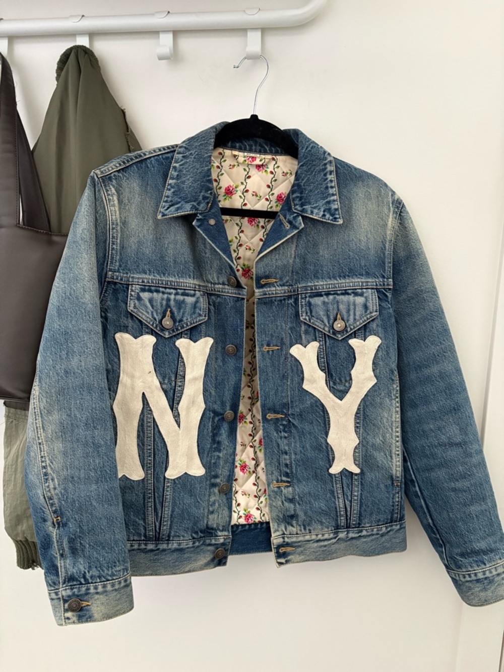 Gucci XXV x NY Yankees insulated denim jacket